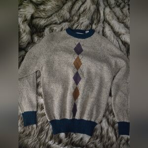 Men's Vintage Beige Argyle Sweater with Navy and Brown Accents